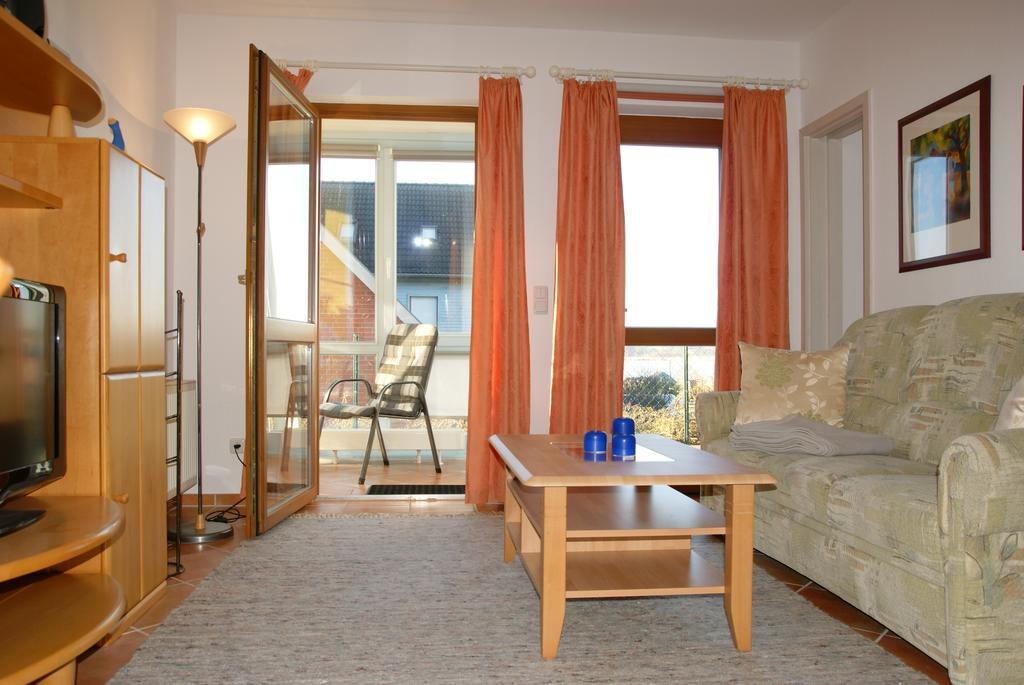 Ferienwohnung Granitzblick 3 Mit Wintergarten Und Seeblick Seedorf  エクステリア 写真