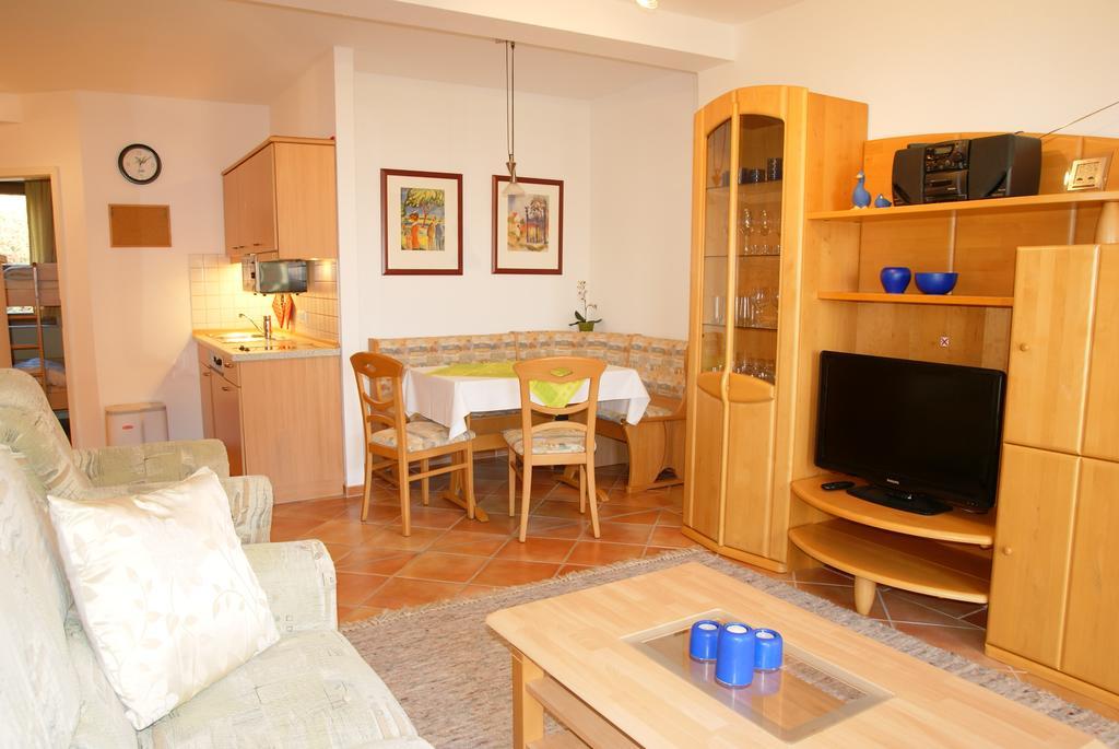Ferienwohnung Granitzblick 3 Mit Wintergarten Und Seeblick Seedorf  エクステリア 写真