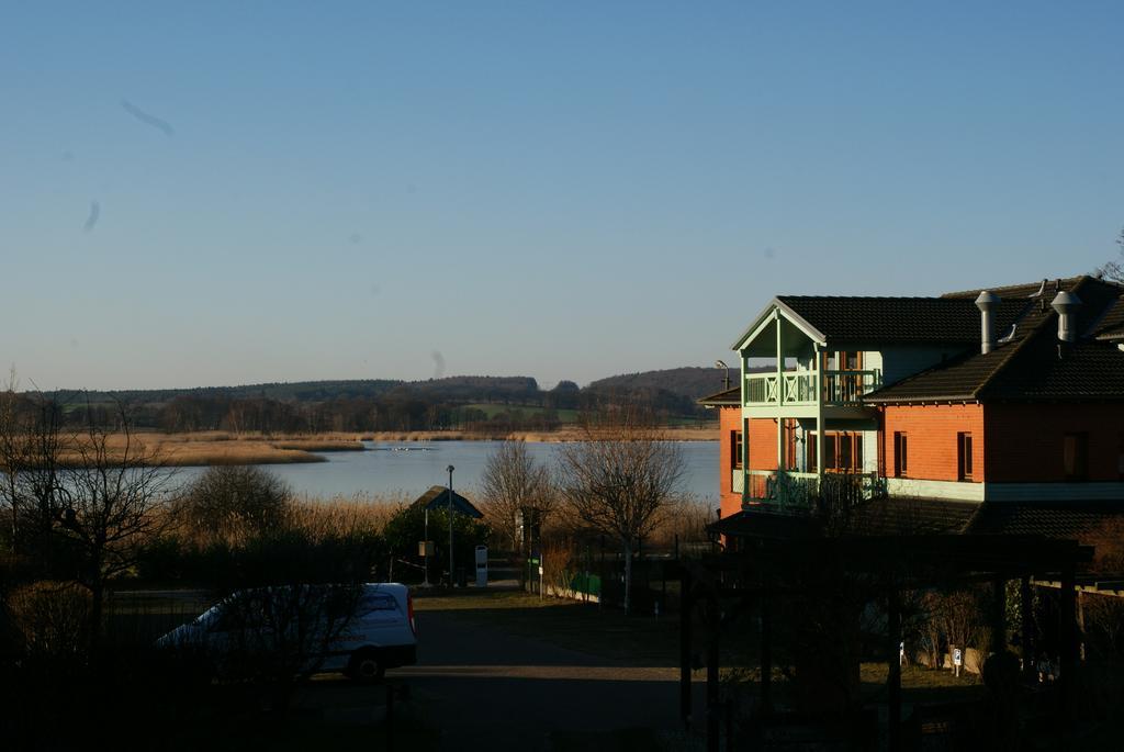 Ferienwohnung Granitzblick 3 Mit Wintergarten Und Seeblick Seedorf  エクステリア 写真