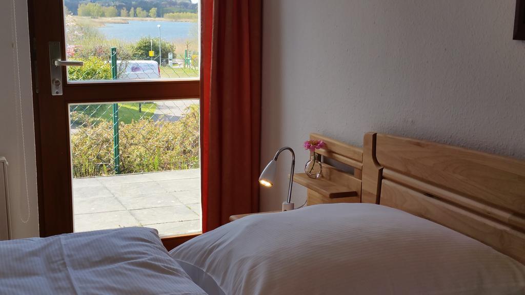 Ferienwohnung Granitzblick 3 Mit Wintergarten Und Seeblick Seedorf  エクステリア 写真